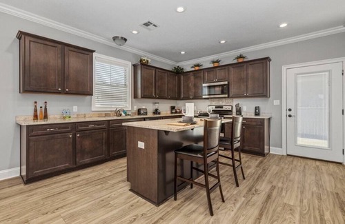 Prien House | Luxury 2 Bedroom Townhouse #1