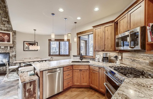 Frisco House | Luxury 2 Bedroom Townhome Close to Main Street!