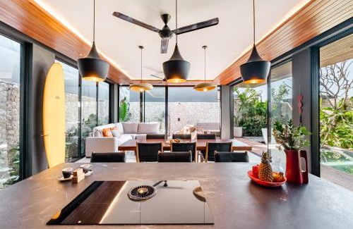 Kalimantan Villa | Luxury 2-Bedroom Villa with Private Pool - Uluwatu