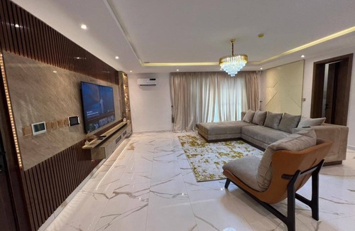 Lekki Phase 1 Apartment | Luxury 2 Bedrooms Apartment With Plastation 5