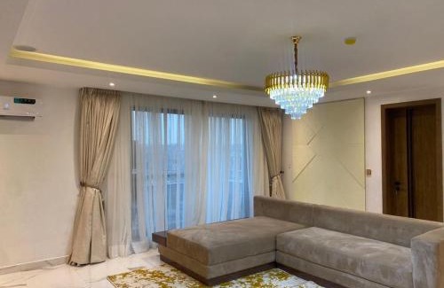 Lekki Phase 1 Apartment | Luxury 2 Bedrooms Apartment with Plastation 5