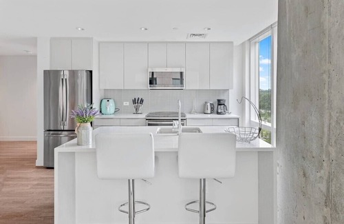 West Fens Apartment | luxury 2 bedrooms with 2 bathroom in Fenway Boston