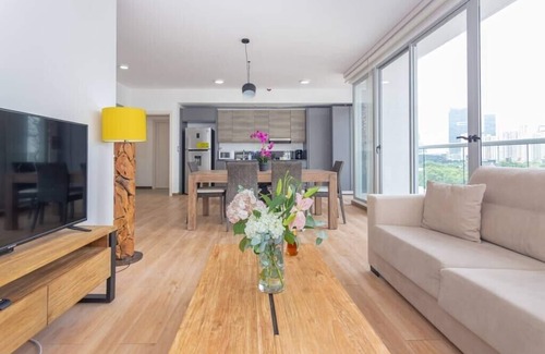 Marbella Condo | Luxury 2 BR apt free parking and balcony