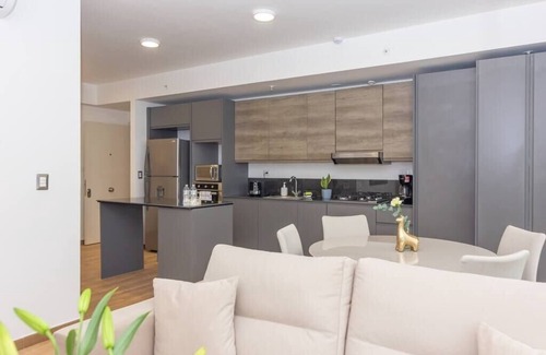 Marbella Condo | Luxury 2 BR apt with free parking and balcony