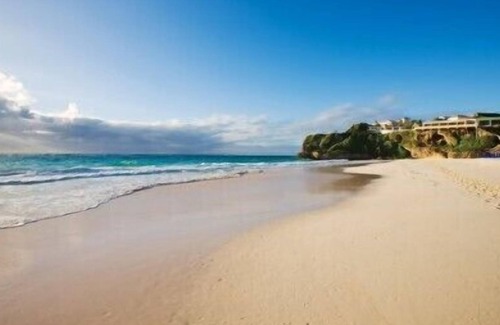 Diamond Valley Condo | Luxury 2 BR at The Crane. Ocean View, Private Plunge Pool, Avail New Year's Eve