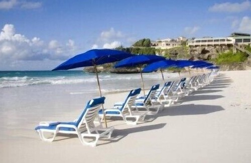 Diamond Valley Condo | Luxury 2 BR at The Crane. Ocean View, Private Plunge Pool, Avail New Year's Eve