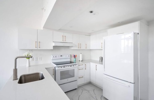 Old Montreal Apartment | Luxury 2 Floor Apt Heart of Old MTL | St Paul St |