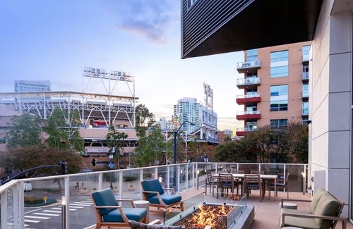 Marina District Apartment | Luxury 2 Story Apartment - Walking to Convention Center, Petco Park & Gaslamp