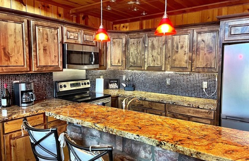 Crown King Cabin | Luxury 2 Story Crown King Cabin, Large balcony, Hiking, Fishing, Mountain Views