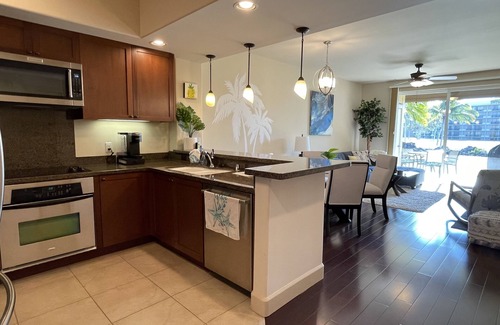 Waikoloa Condo | Luxury 2-Suite Villa with Fairway & partial Ocean views
