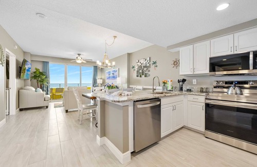 Brush - Stewarts Condo | Luxury 21st Floor 3 BR Condo Direct Oceanfront Wyndham Ocean Walk Resort Daytona Beach | 2123