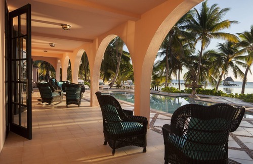 San Pedro Villa | Luxury 250' long Beachfront-Pool,Horse Fountain, Snorkeling, Volleyball & Chef!