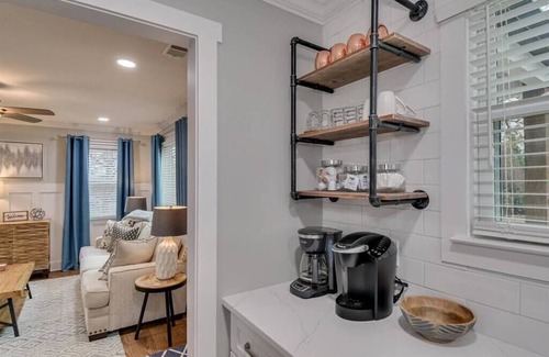 Augusta House | Luxury 2bd/1ba Cottage in Augusta