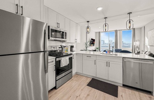 Northern Liberties Apartment | Luxury 2BD | 3 Beds | Northern Liberties