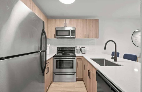Bryant Pattengill West Apartment | Luxury 2BD | DT Ann Arbor | 3 Beds | Free Parking