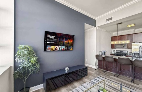 Olde Kensington Apartment | Luxury 2BD | Northern Libs | 2 Beds | Onsite gym