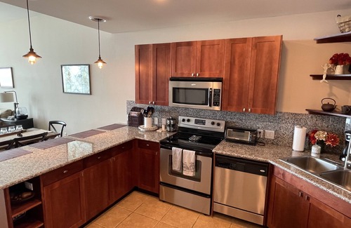Galveston Condo | Luxury 2BDRM/2.5B Condo With Large Covered Balcony Facing the Gulf #910