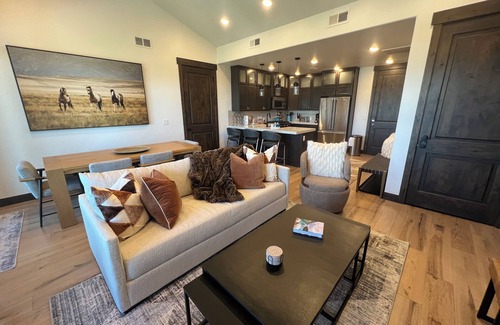 Park City Condo | Luxury 2bed Park City Condo at Canyons Village - ski, bike, golf
