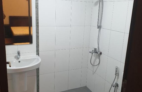 Muharraq Apartment | Luxury 2BR Apartment - Arad