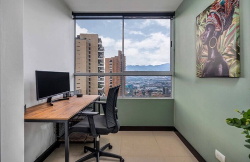 Lalinde Apartment | Luxury 2BR Apt near Provence