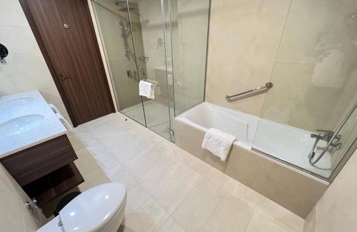 Dubai Media City Apartment | Luxury 2BR Avani Palm View Apt