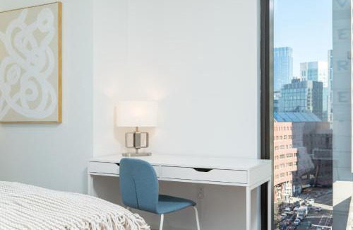 Back Bay East Apartment | Luxury 2BR BackBay Boston Common T-station Roof Top Lounge Gym