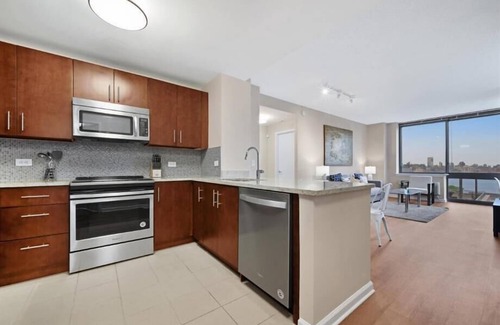 Hudson Exchange Apartment | Luxury 2BR | Gym & Pool | Jersey City by GLS