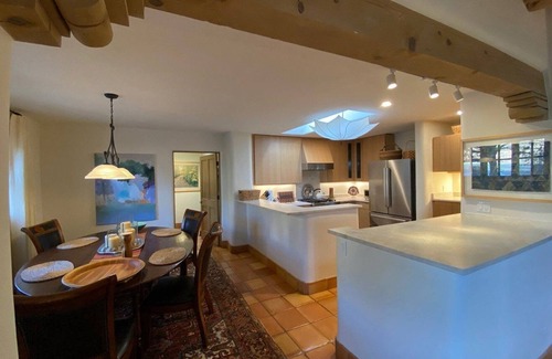 Quail Run House | Luxury 2BR Vacation Rental: Gated Community, Fireplace, Patio & More!