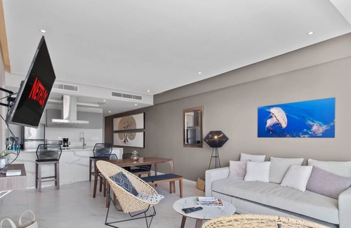 Isla Iguana Apartment | Luxury 2BR w Rooftop Pool & Yacht Views: Nautico 6C