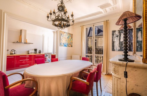 L'Europe Apartment | luxury 2BR2BA at parc monceau