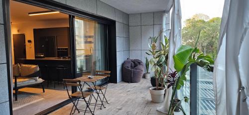Haifa Apartment | Luxury 3&4 Bedroom new apartments - close to the Beach & Bahai Gardens