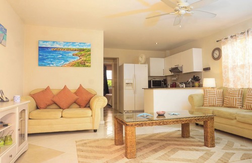 Weston Apartment | Luxury 3 Bed Apartment within Lantana Resort with Direct Pool Access