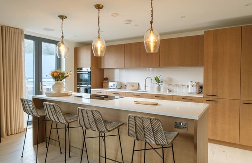 Salcombe Apartment | Luxury 3 bed beach chic apartment