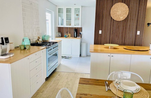 Plettenberg Bay Apartment | Luxury 3-Bed Sea-View Apartment in Plett: Ocean, Lagoon & City Vistas