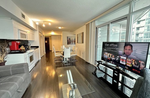 CityPlace Apartment | Luxury 3 Bed Suite