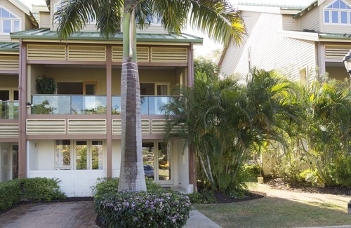 Halcyon Heights Villa | Luxury 3-Bed Villa, St James, near Beach & Gym
