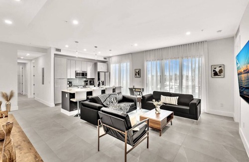 Poinciana Park Apartment | Luxury 3 Bedrooms APT Brand new, Perfectly located #201