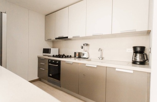 Tumba Vieja Apartment | Luxury 3 Bedroom apt free park balcony City View