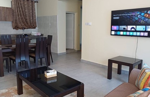 Mombasa House | Luxury 3-Bedroom Apt with Pool
