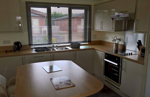 King's Lynn House | Luxury 3 Bedroom Lodge (sleeps 6)