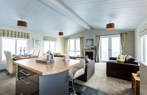 King's Lynn House | Luxury 3 Bedroom Lodge (sleeps 6)