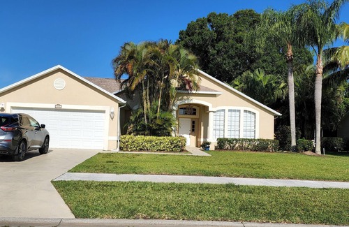 Vero Beach South House | Luxury 3-Bedroom Home near Beaches with Pool