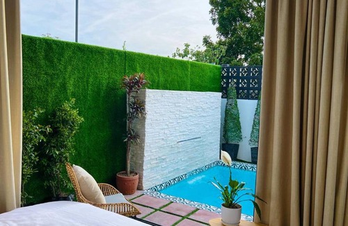 Santa Maria House | Luxury 3 Bedroom HotSpring Villa 35 Mins Away MNL