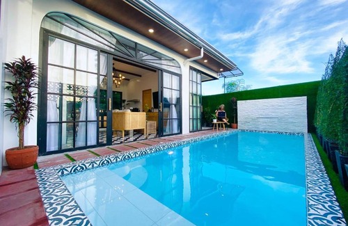 Santa Maria House | Luxury 3 Bedroom HotSpring Villa 35 Mins Away MNL