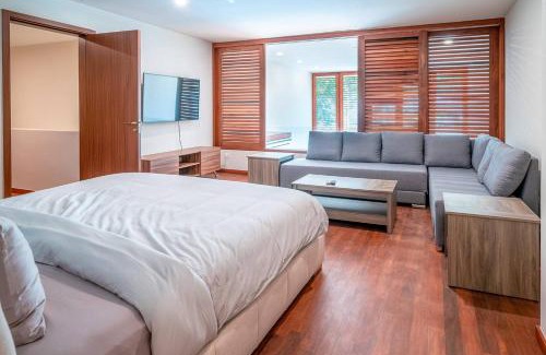 Playacar House | Luxury 3 Bedroom Condo - Infinity Pool - AWA Residences - Condo Anahuac 110