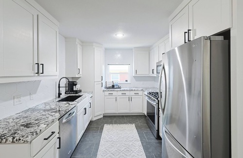 West Arlington House | Luxury 3-Bedroom Oasis: Your Gateway to Arlington's Heartbeat! 🌟