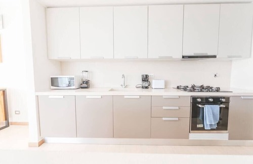 Tumba Vieja Apartment | Luxury 3 Bedroom Oceanview apt w parking balcony