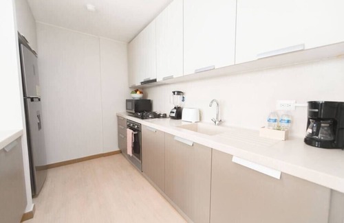 Tumba Vieja Apartment | Luxury 3 Bedroom Oceanview apt w parking balcony