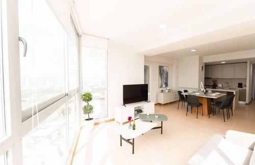 Tumba Vieja Condo | Luxury 3 Bedroom Oceanview apt w parkingandbalcony