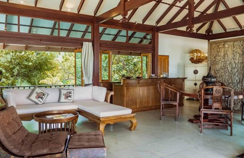 Nuea Khlong Villa | Luxury 3 Bedroom Pool Villa Baan Wajda !!